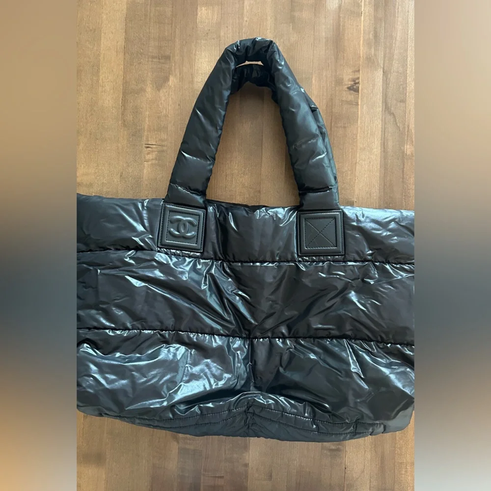 🖤 AUTHENTIC Chanel Nylon Quilted Coco Cocoon Reversible Tote🖤 - Picture 12 of 16